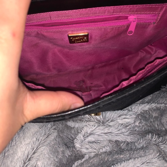 Handbag - Picture 10 of 11